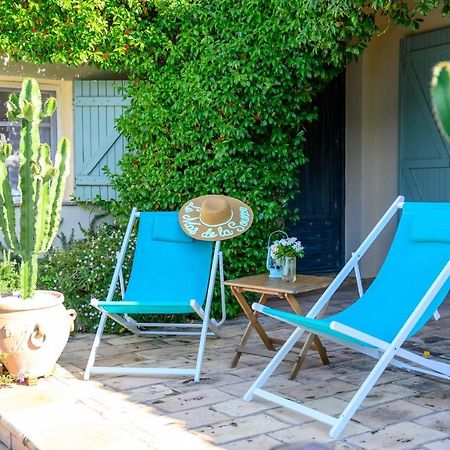 ムジャン Le Mas De La Source Bed & Breakfast エクステリア 写真