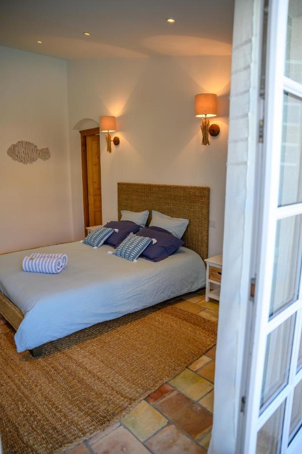 ムジャン Le Mas De La Source Bed & Breakfast エクステリア 写真