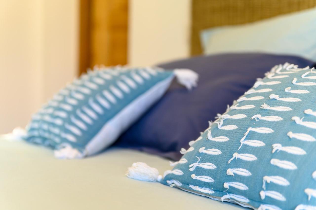 ムジャン Le Mas De La Source Bed & Breakfast エクステリア 写真