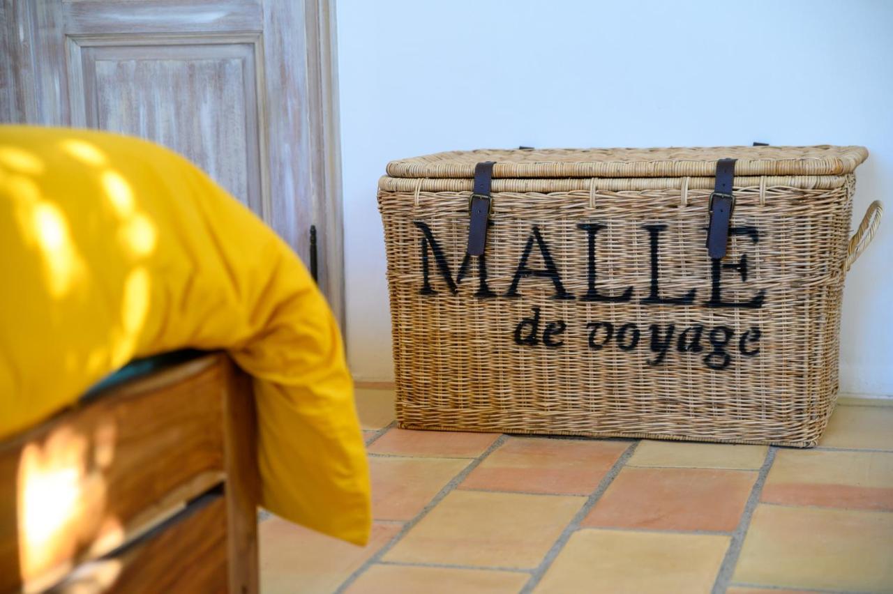 ムジャン Le Mas De La Source Bed & Breakfast エクステリア 写真
