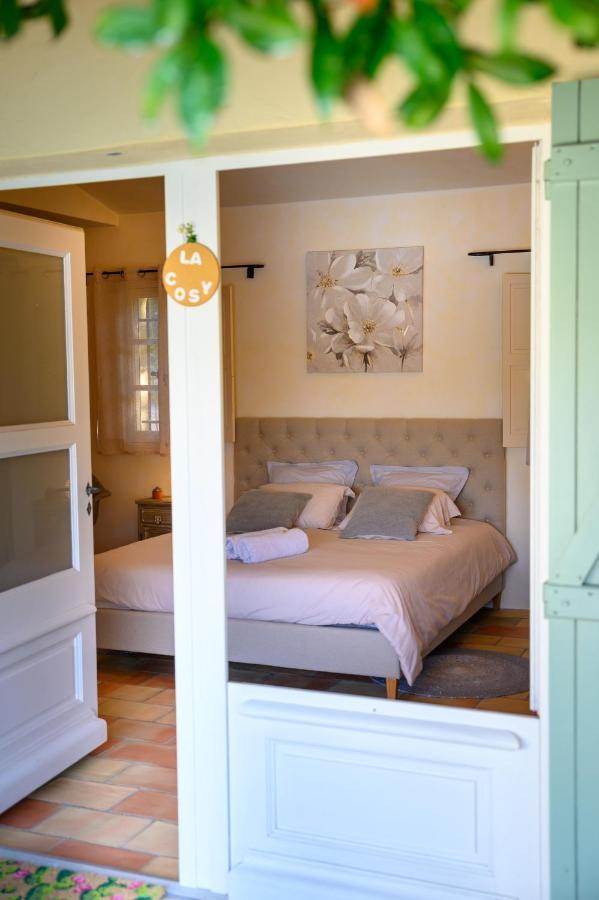 ムジャン Le Mas De La Source Bed & Breakfast エクステリア 写真