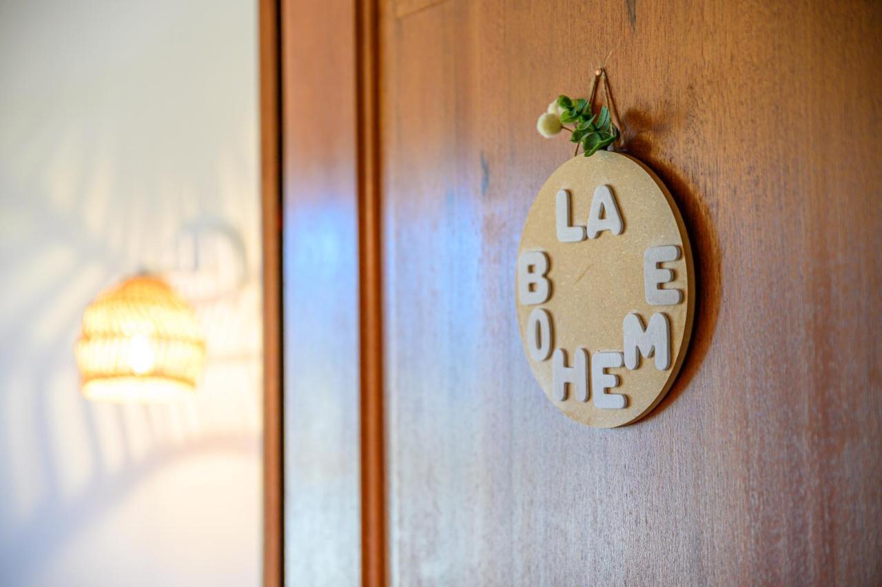 ムジャン Le Mas De La Source Bed & Breakfast エクステリア 写真