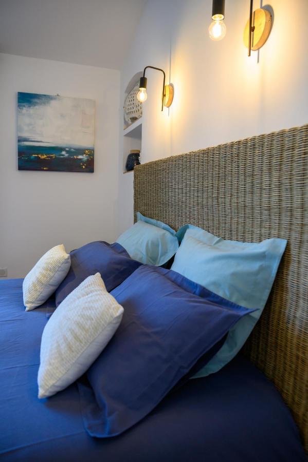 ムジャン Le Mas De La Source Bed & Breakfast エクステリア 写真