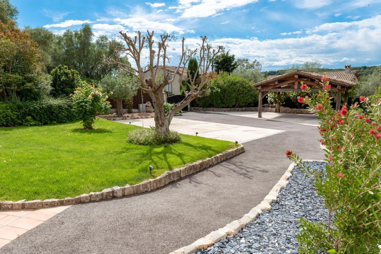 ムジャン Le Mas De La Source Bed & Breakfast エクステリア 写真