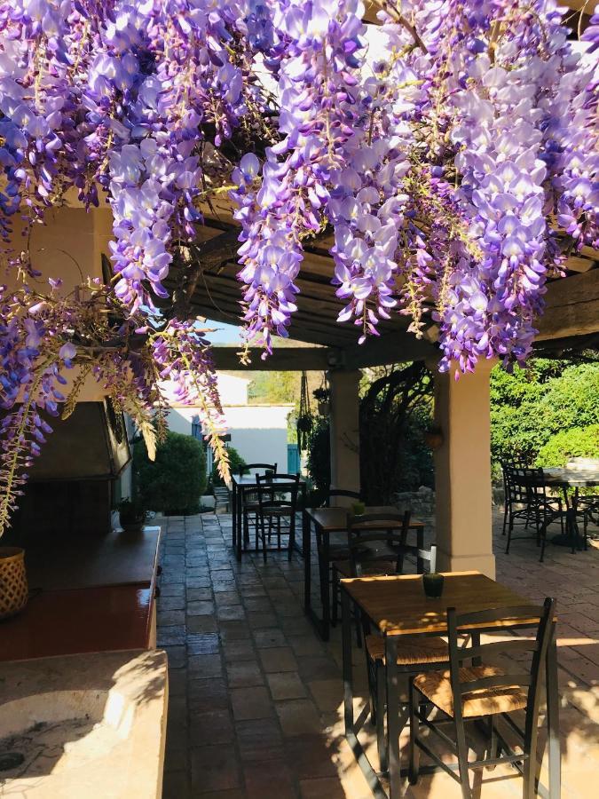 ムジャン Le Mas De La Source Bed & Breakfast エクステリア 写真