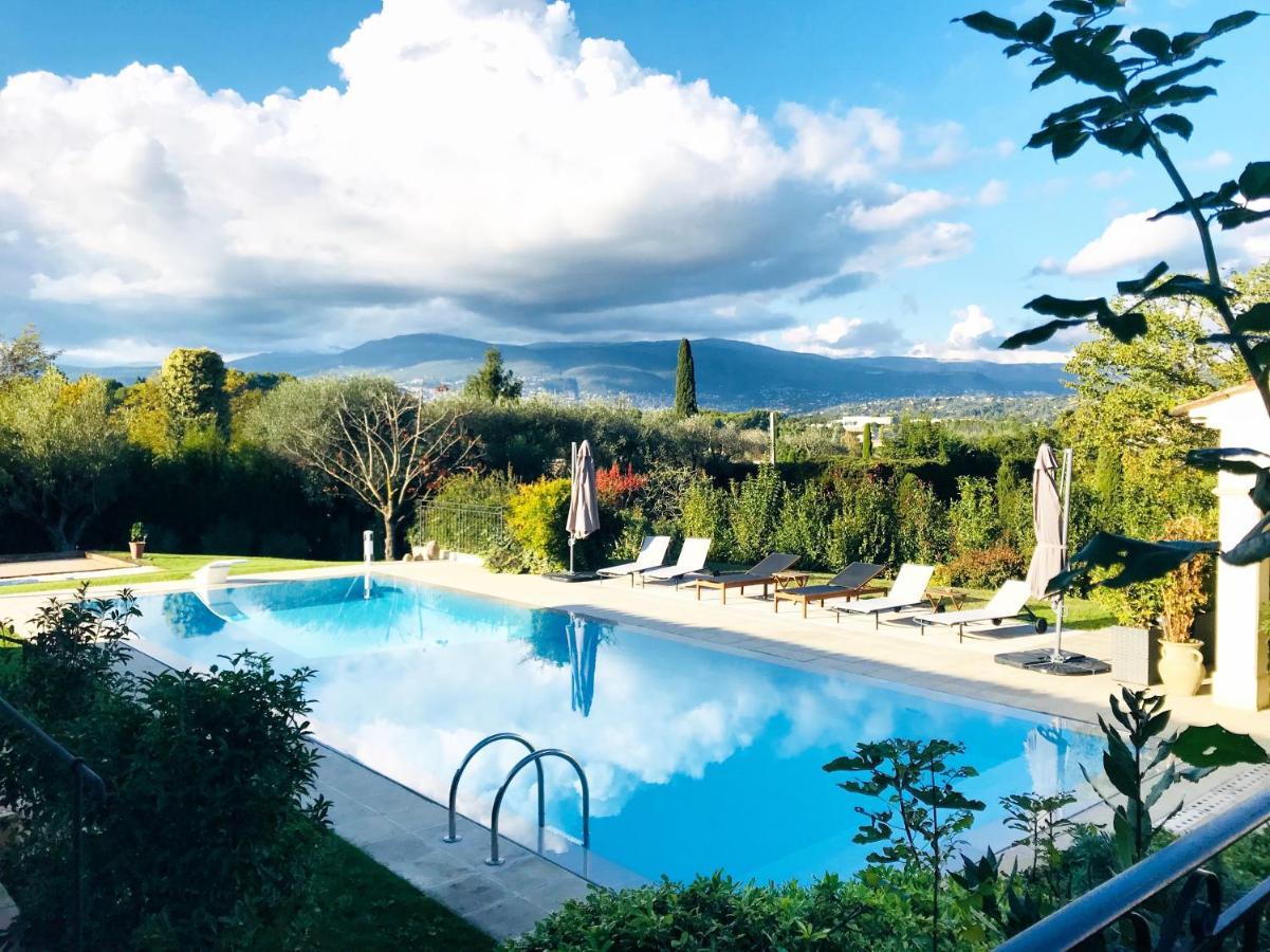 ムジャン Le Mas De La Source Bed & Breakfast エクステリア 写真
